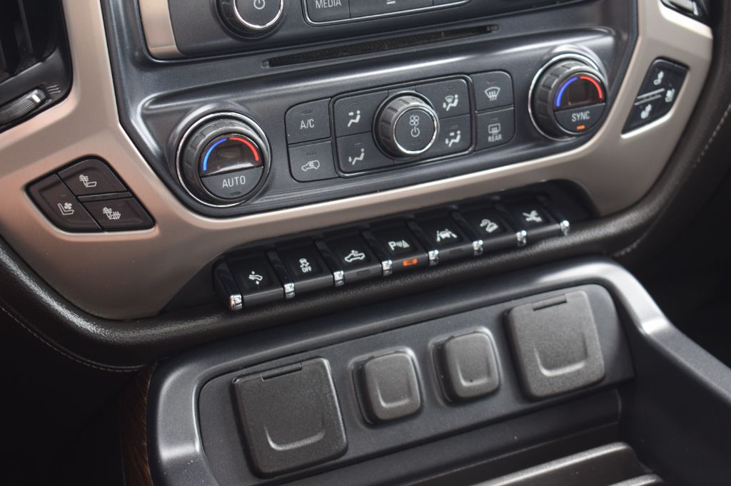 2018 GMC Sierra - $32,900