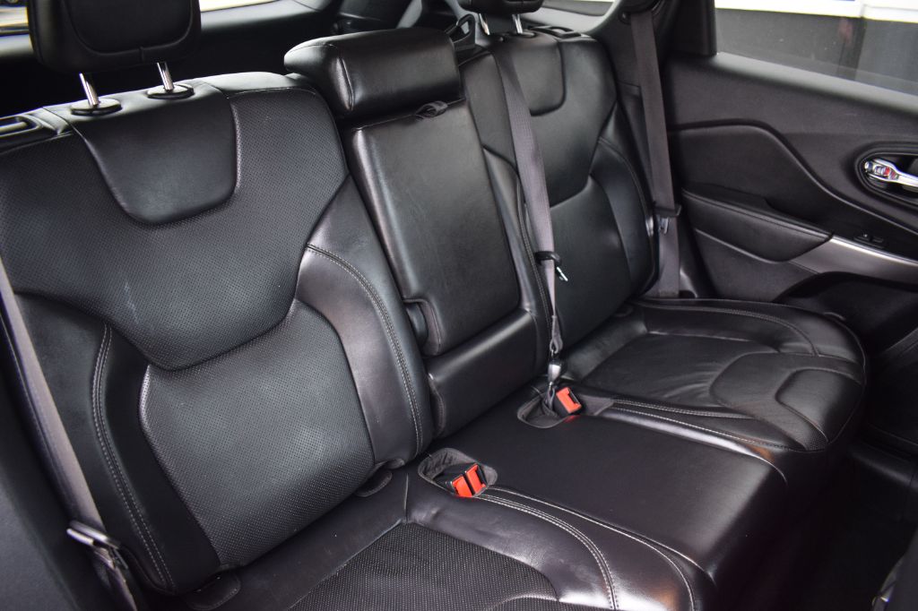 2020 Jeep Cherokee - $17,999