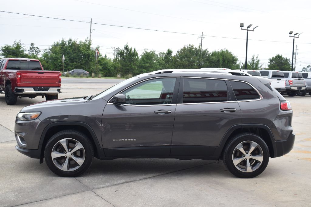 2020 Jeep Cherokee - $17,999