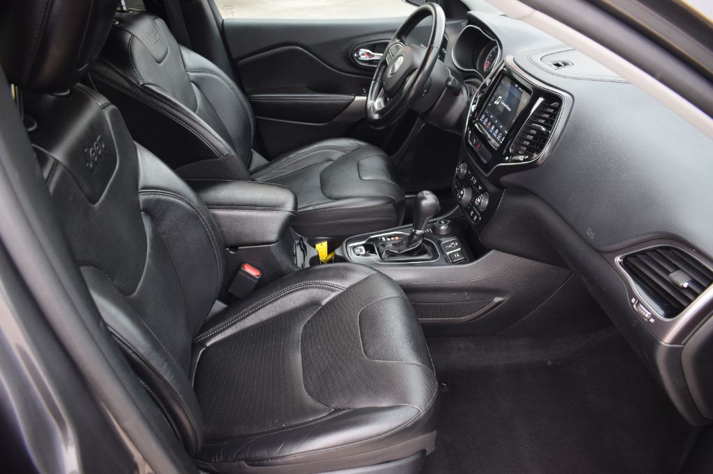 2020 Jeep Cherokee - $17,999