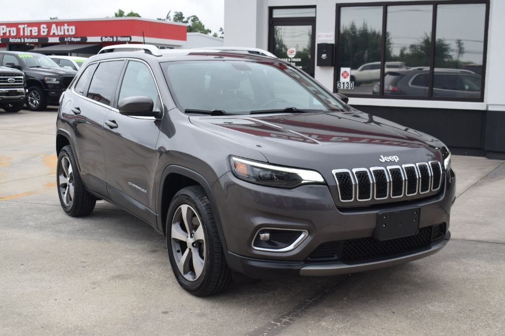 2020 Jeep Cherokee - $17,999