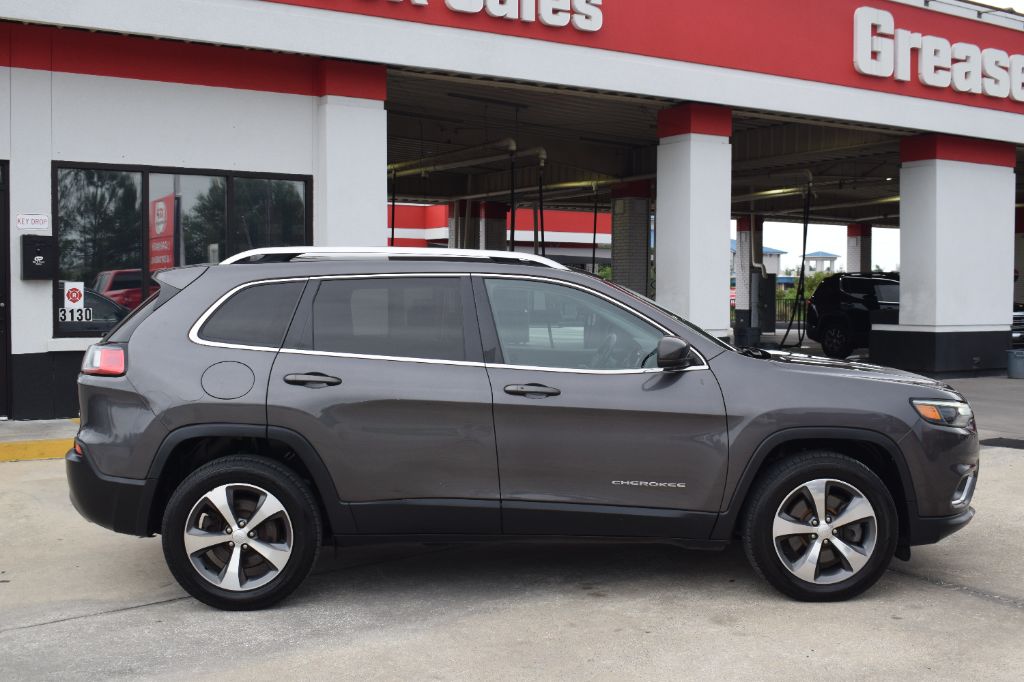 2020 Jeep Cherokee - $17,999