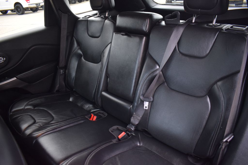 2020 Jeep Cherokee - $17,999