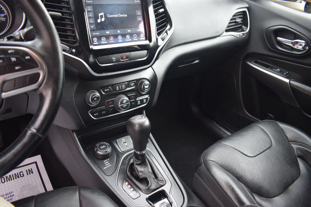 2020 Jeep Cherokee - $17,999