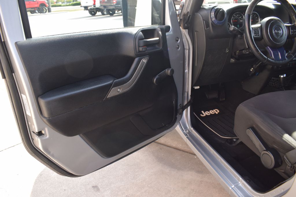 2015 Jeep Wrangler - $17,499