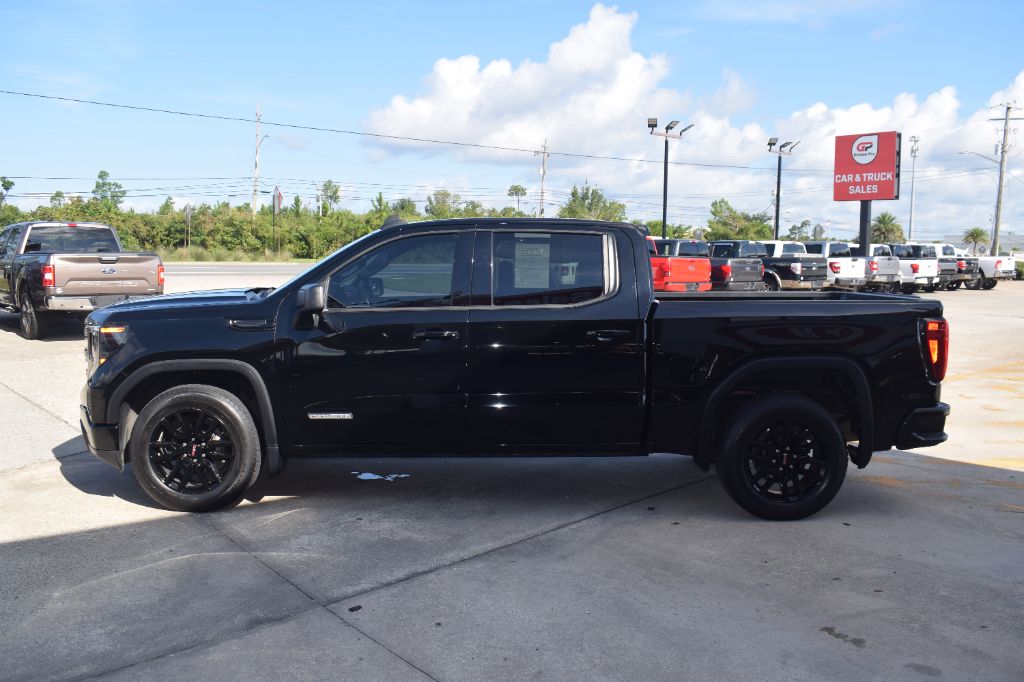 2022 GMC Sierra - $31,900