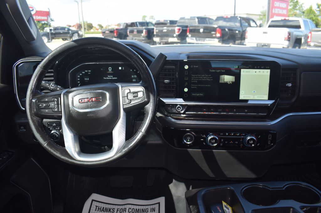 2022 GMC Sierra - $31,900
