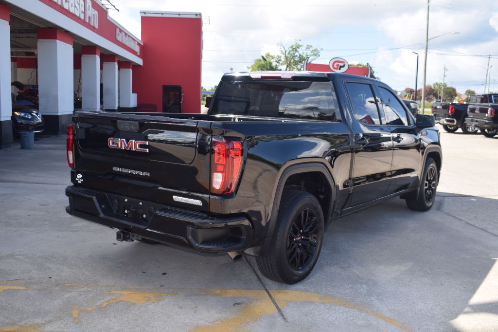 2022 GMC Sierra - $31,900