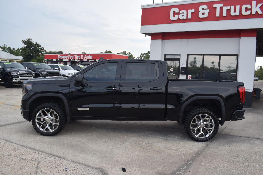 2022 GMC Sierra - $31,900
