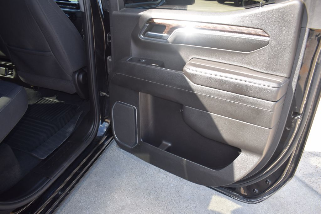2022 GMC Sierra - $31,900