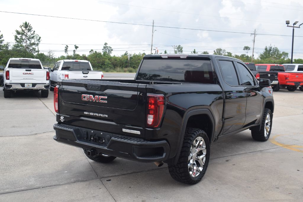 2022 GMC Sierra - $31,900