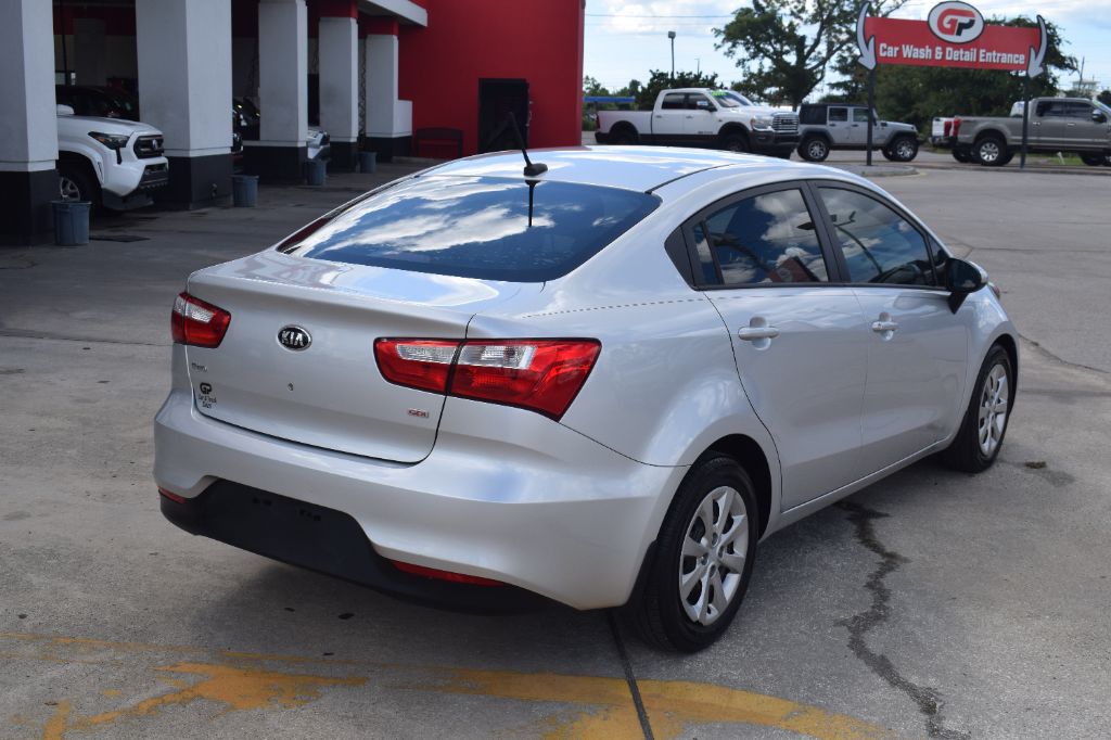 2016 Kia Rio - $11,499
