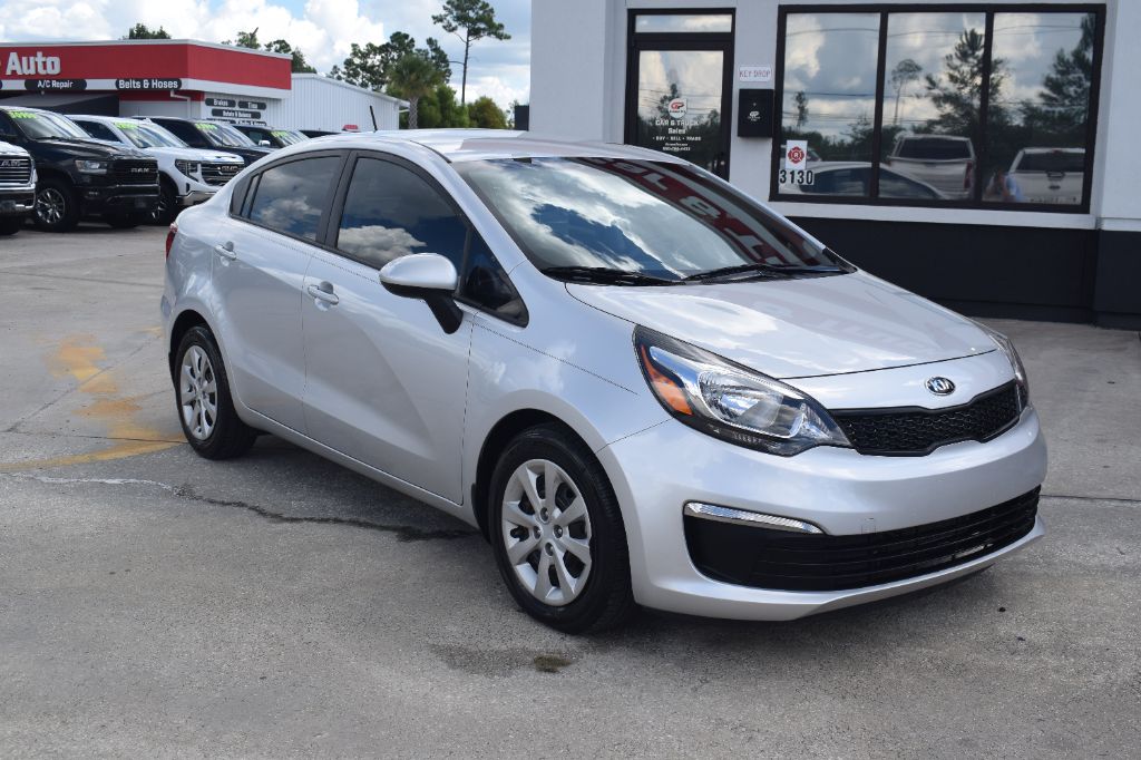 2016 Kia Rio - $11,499