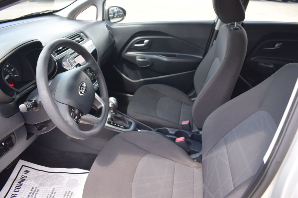 2016 Kia Rio - $11,499