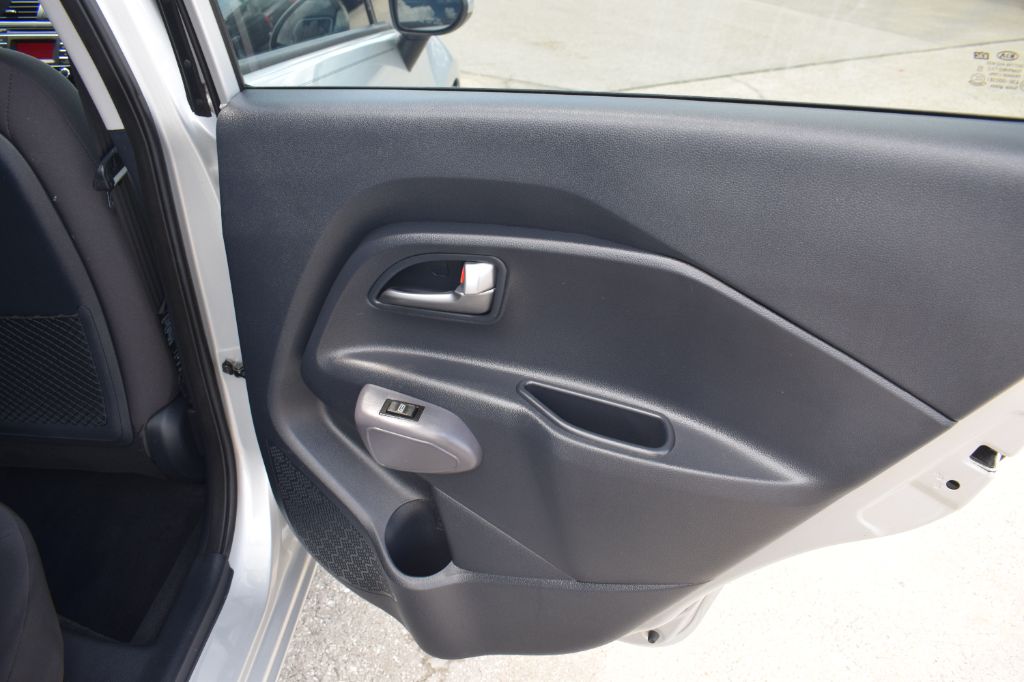 2016 Kia Rio - $11,499