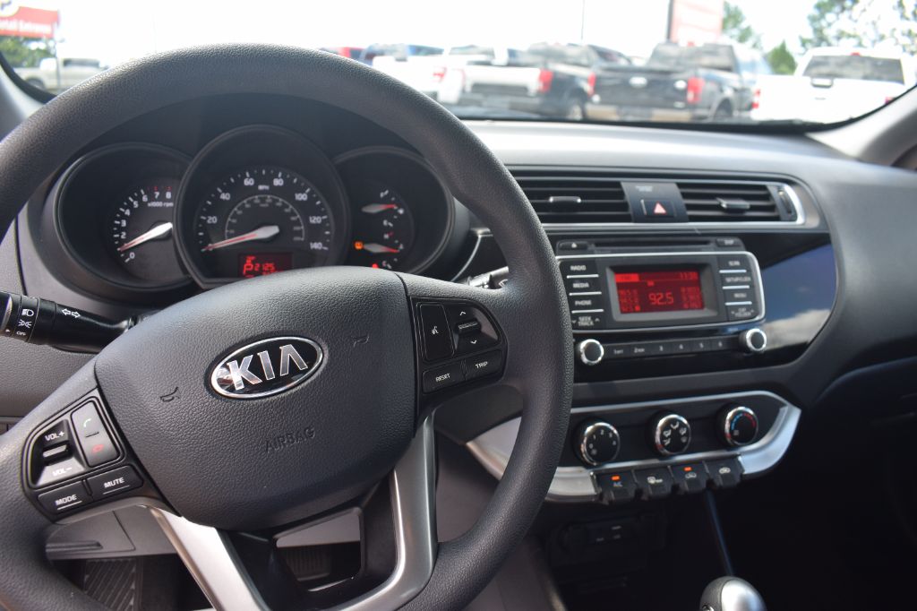 2016 Kia Rio - $11,499