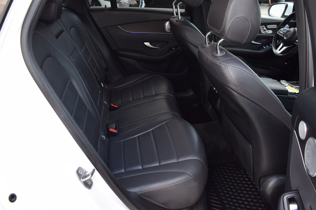 2020 Mercedes-Benz GLC - $18,900