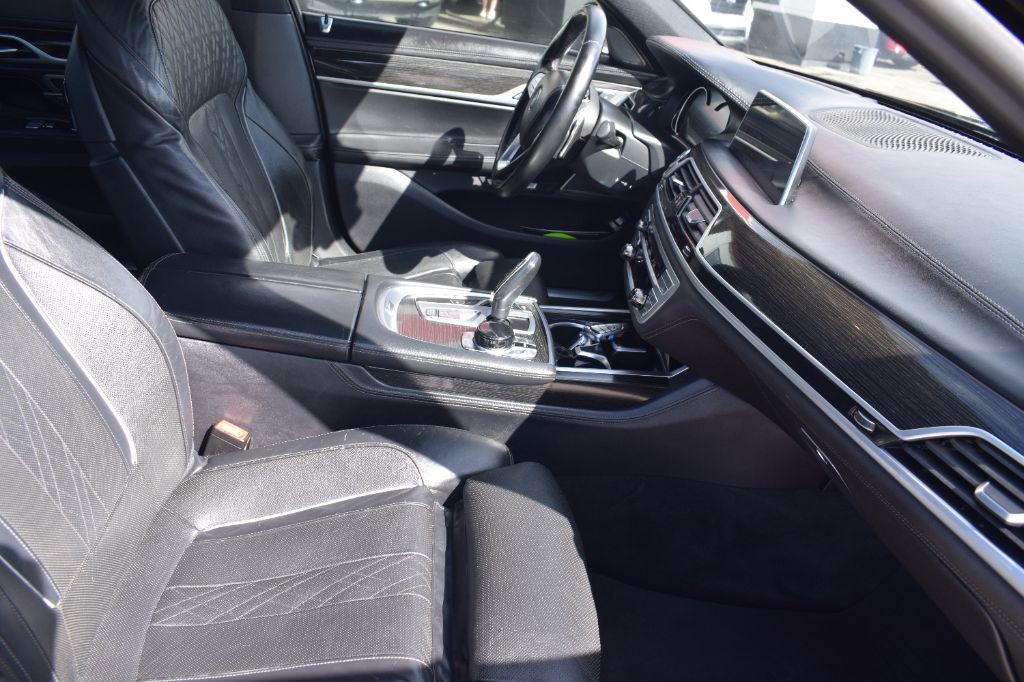 2018 BMW 740i - $14,900