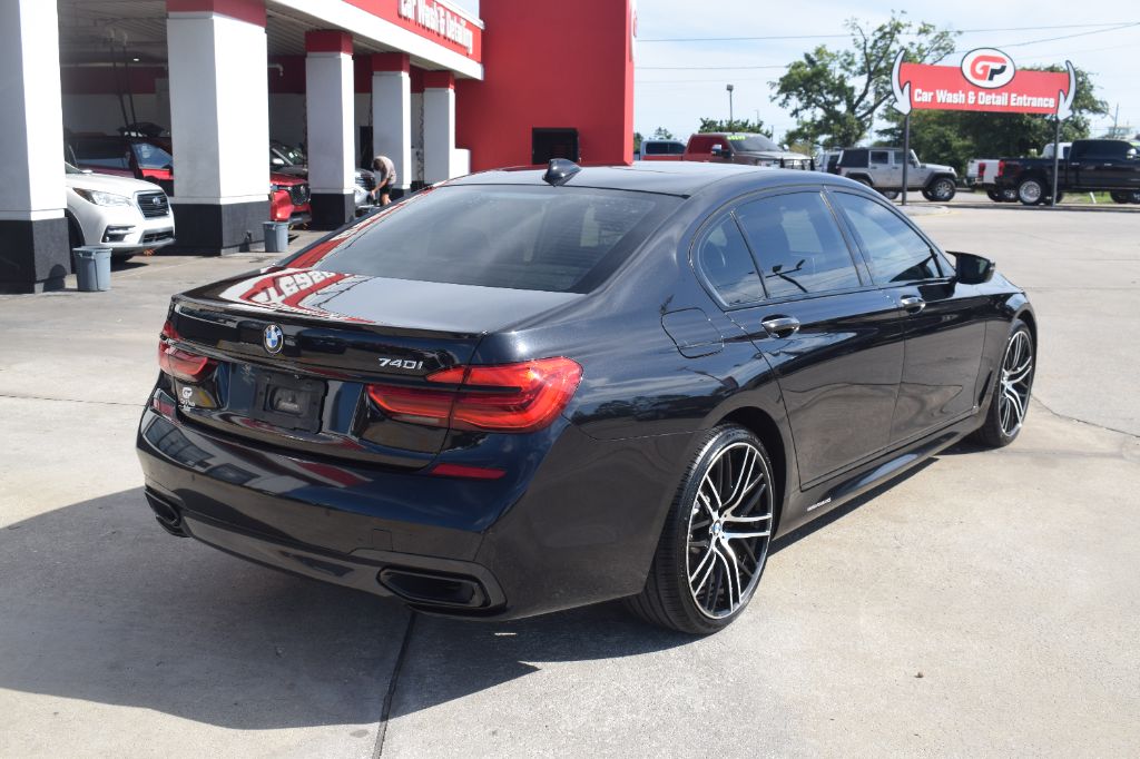 2018 BMW 740i - $14,900