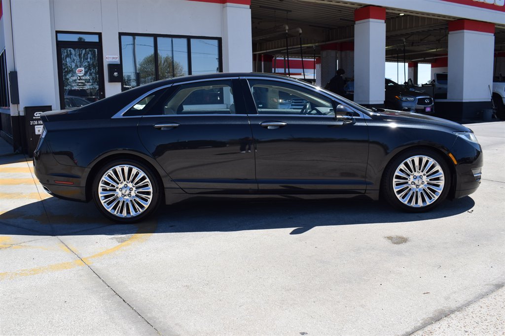 2013 Lincoln MKZ photo
