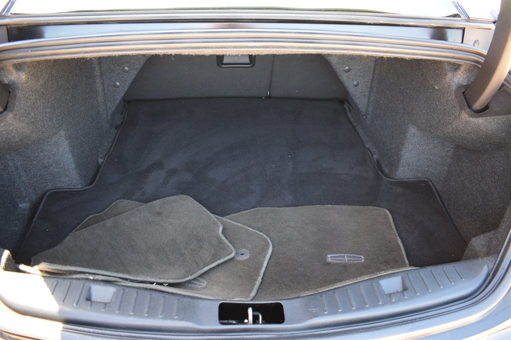 2013 Lincoln MKZ photo