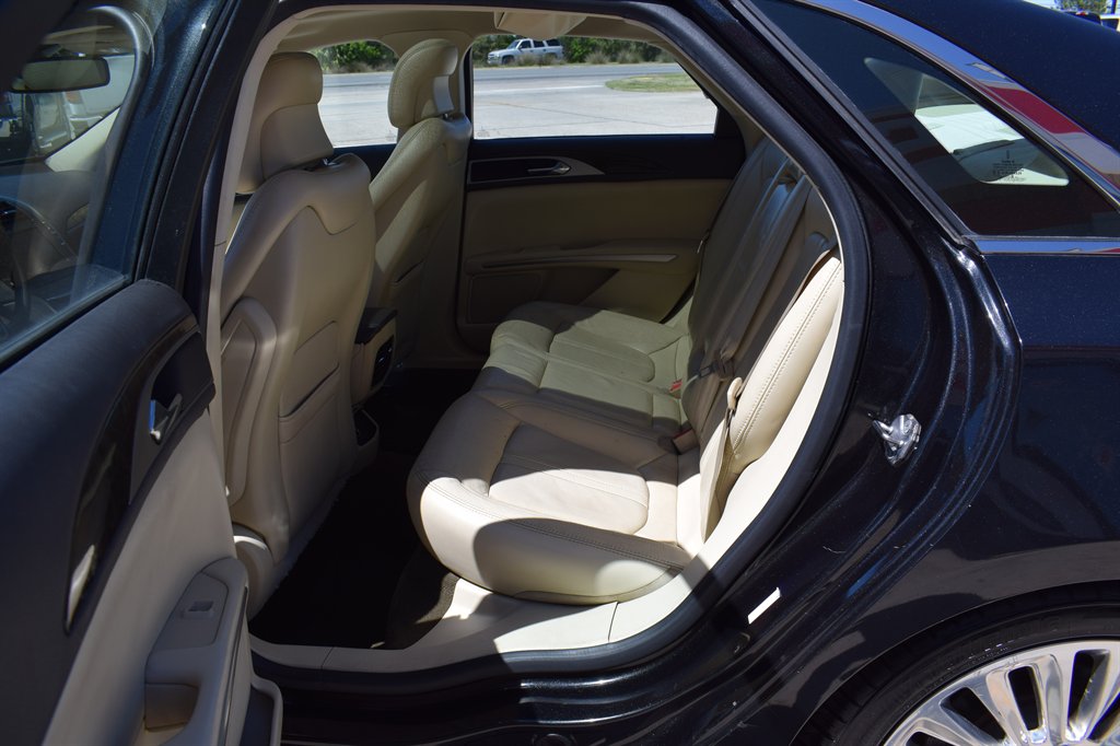 2013 Lincoln MKZ photo