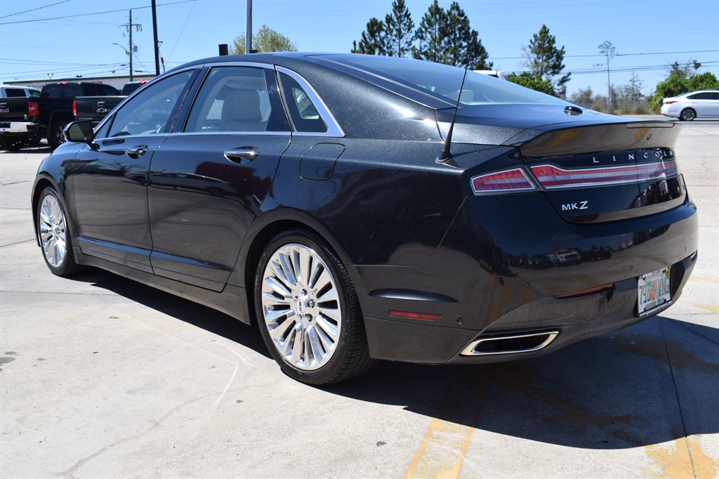 2013 Lincoln MKZ photo