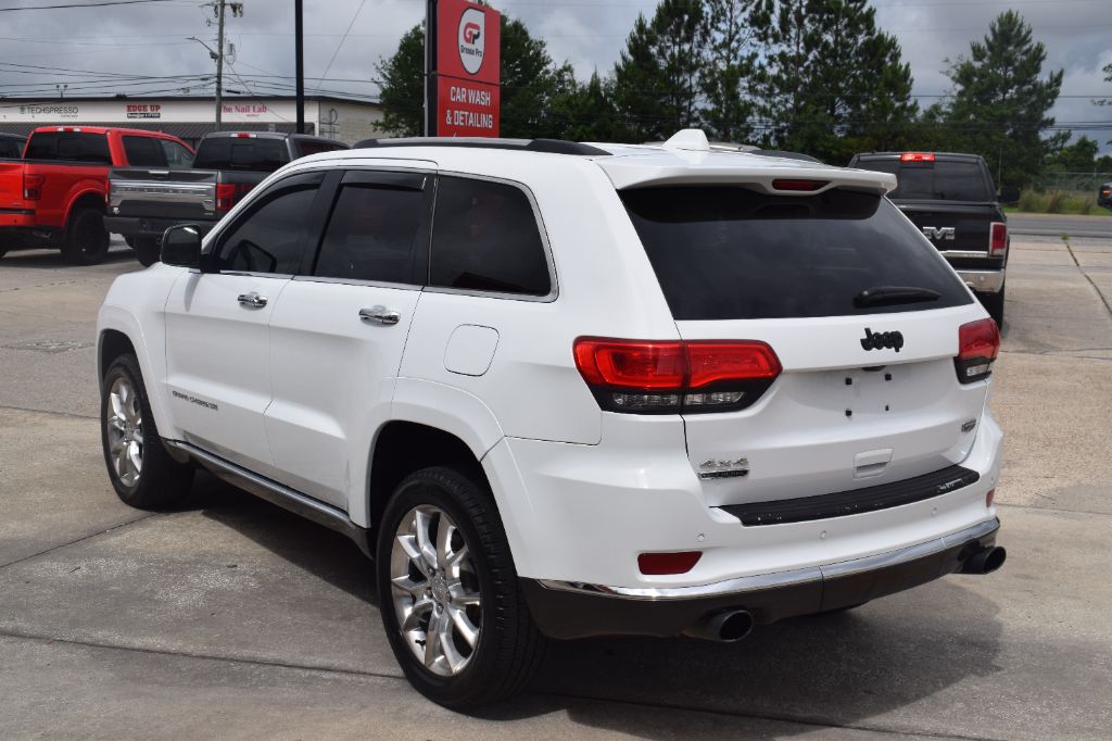 2015 Jeep Cherokee - $10,999