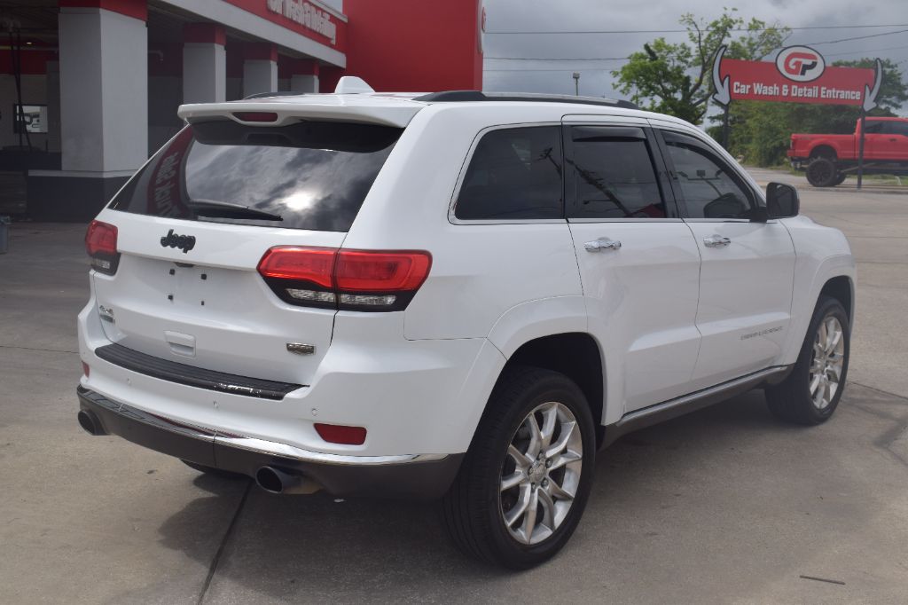 2015 Jeep Cherokee - $10,999