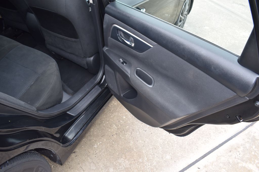 2014 Nissan Altima - $6,299
