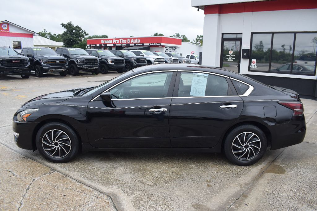 2014 Nissan Altima - $6,299
