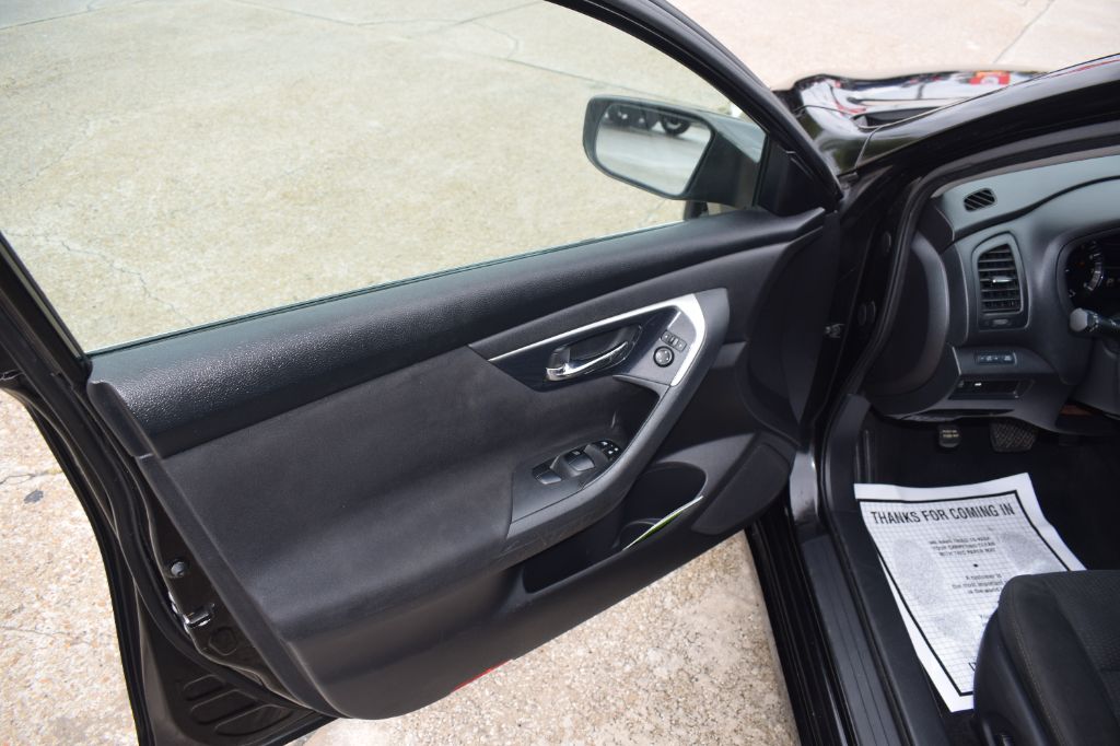 2014 Nissan Altima - $6,299