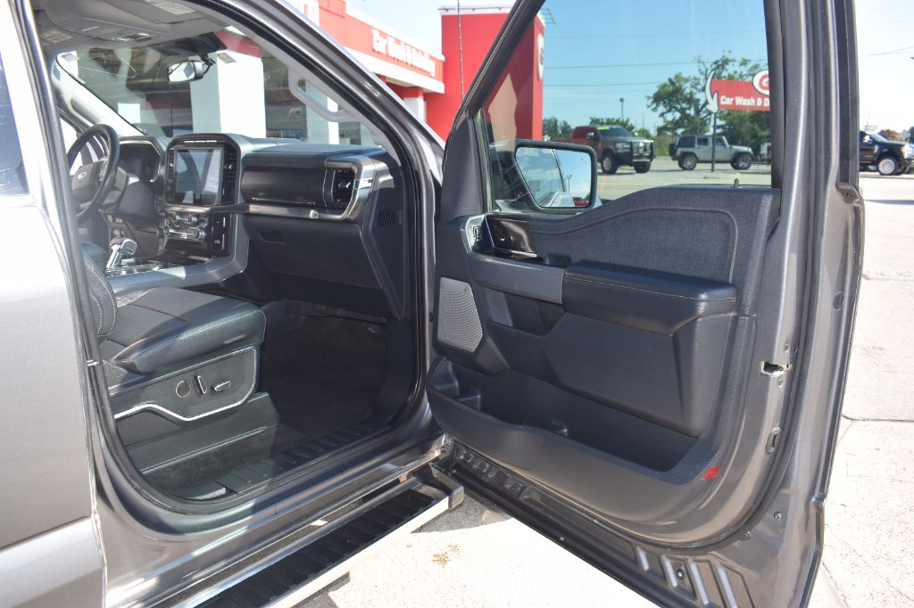 2022 Ford F-150 - $34,799