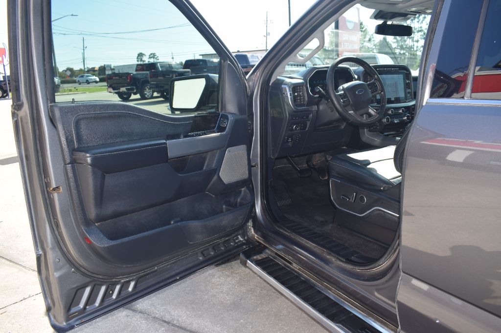 2022 Ford F-150 - $34,799