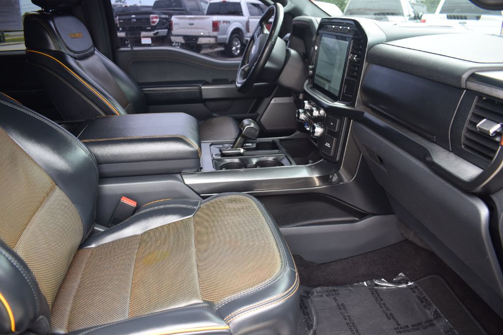 2022 Ford F-150 - $37,900