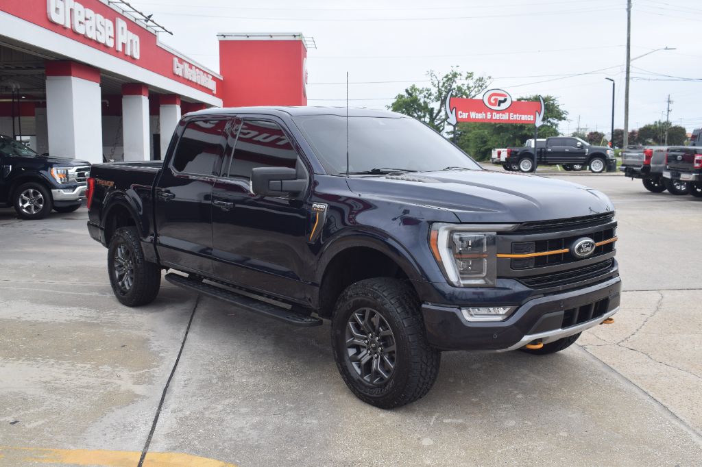 2022 Ford F-150 - $37,900