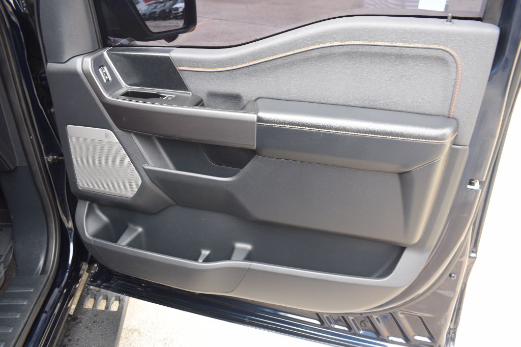 2022 Ford F-150 - $37,900