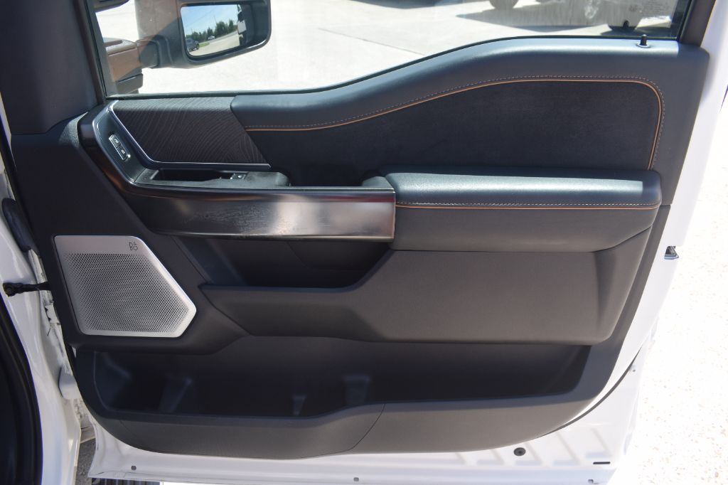 2022 Ford F-150 - $35,900