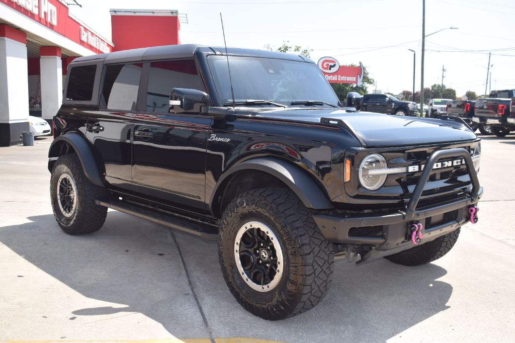 2022 Ford Bronco - $33,299