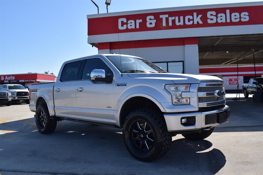 2015 Ford F150 Platinum photo
