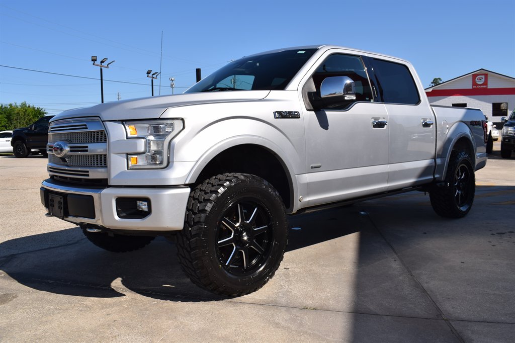 2015 Ford F150 Platinum photo