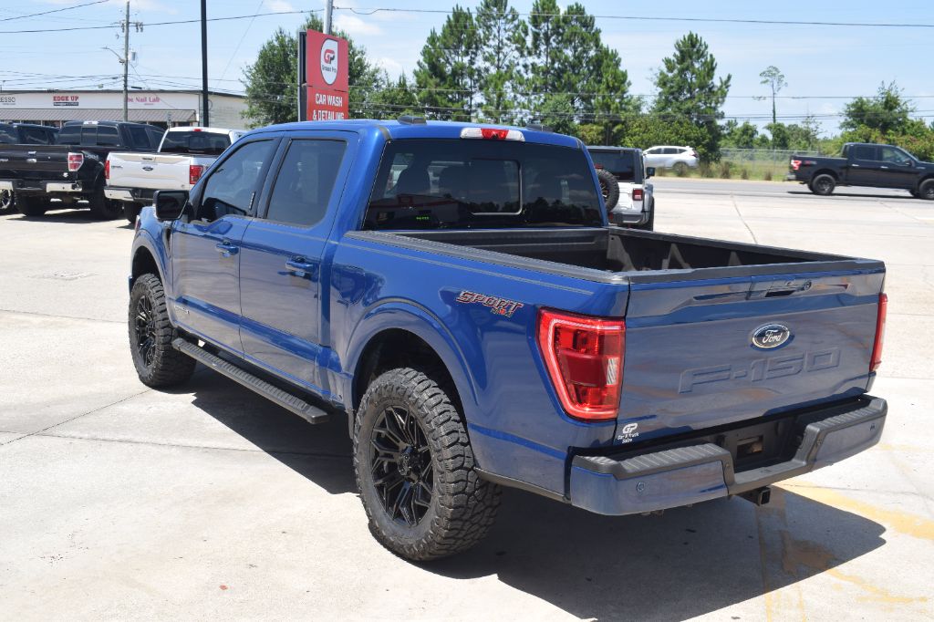 2022 Ford F-150 - $26,900
