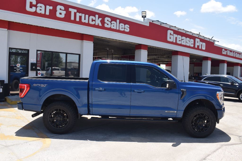 2022 Ford F-150 - $26,900