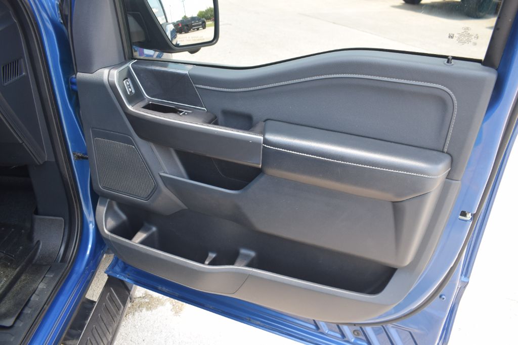2022 Ford F-150 - $26,900