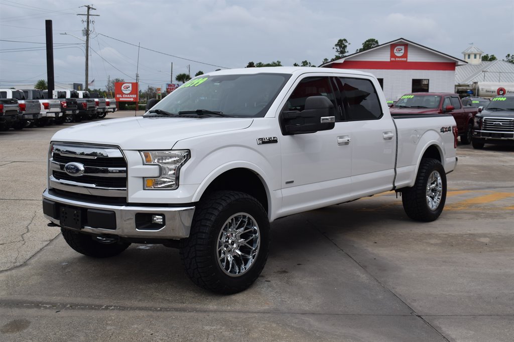 2015 Ford F150 Lariat photo