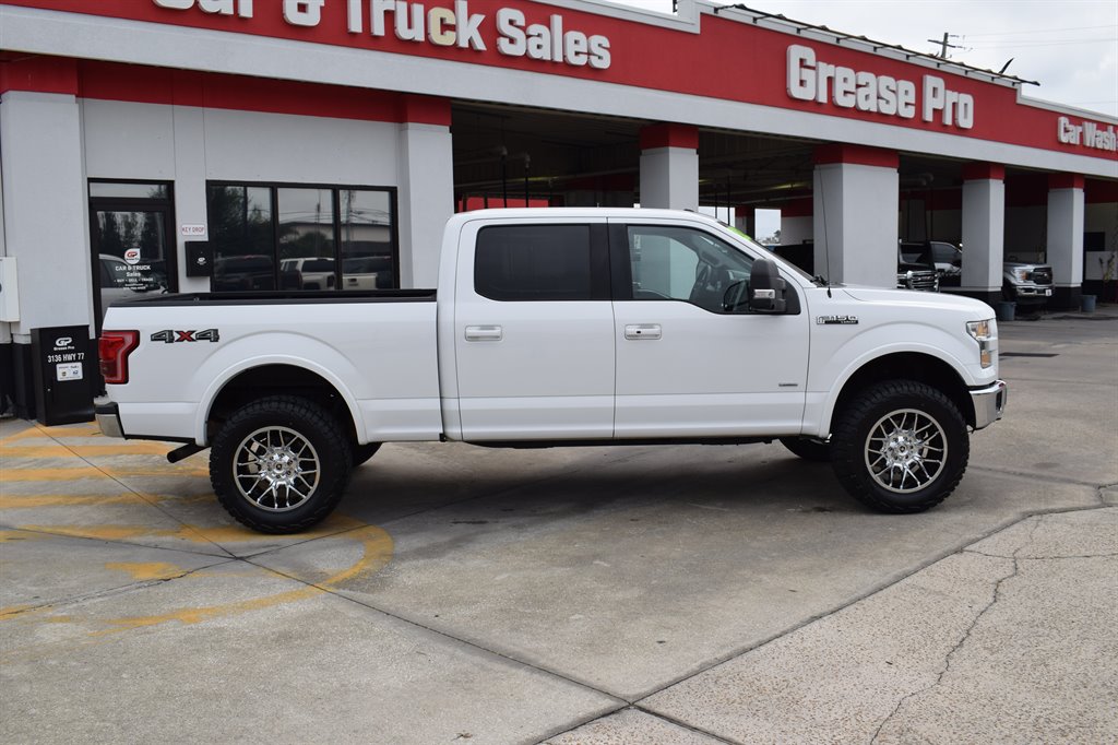 2015 Ford F150 Lariat photo