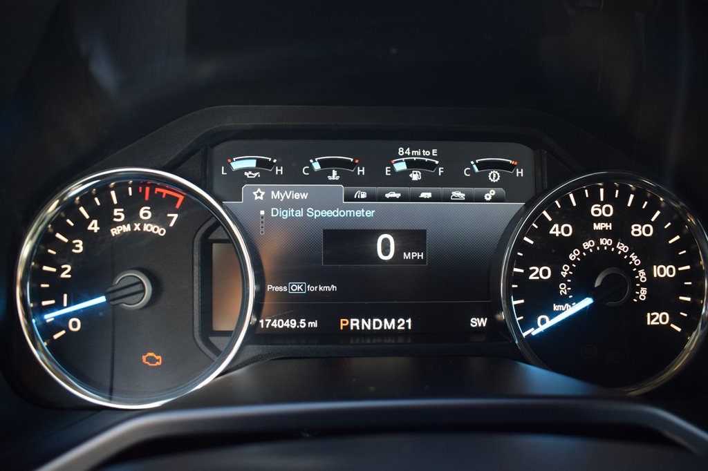 2015 Ford F150 Lariat photo