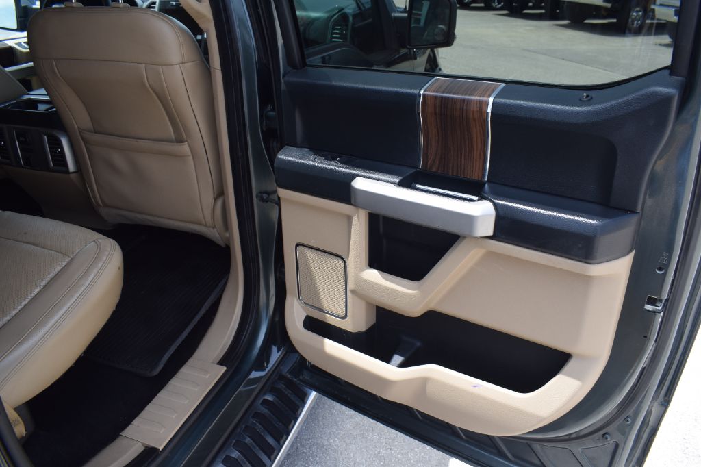 2015 Ford F150 - $15,299