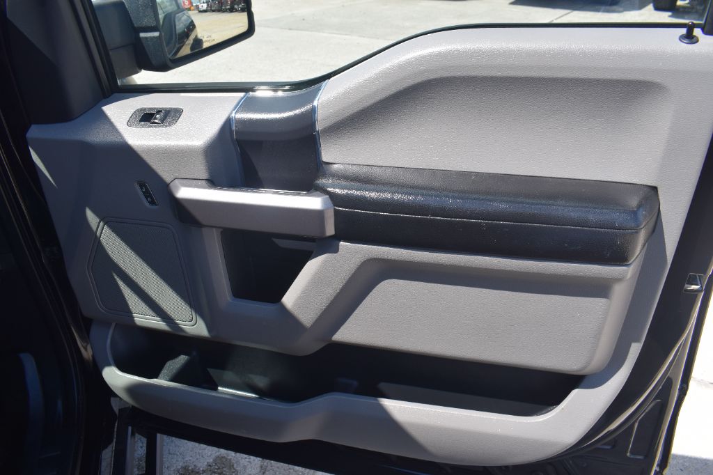 2019 Ford F-150 - $23,900