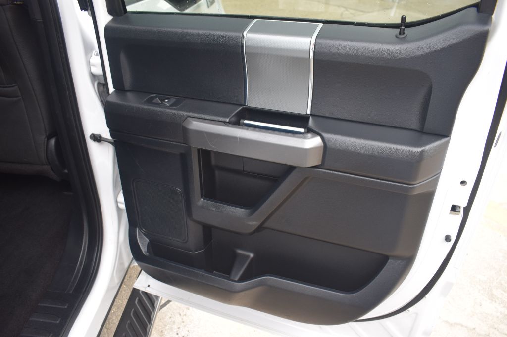 2016 Ford F-150 - $18,499